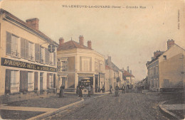 CPA 89 VILLENEUVE LA GUYARD / GRANDE RUE / HOTEL DE LA CROIX VERTE / MONPOIX - Villeneuve-la-Guyard