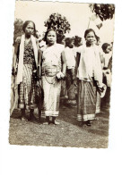 Cpa - Indochine - Femmes Laotiennes - Femme élégante Costume Ombrelle Bijoux - Laos
