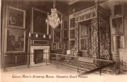 HAMPTON COURT PALACE - Queen Anne's Drawing Room - Hampton Court