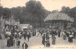 CPA 92 SAINT CLOUD / LA FETE DANS LE PARC / MANEGE - Saint Cloud