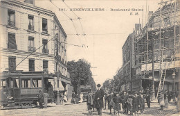 CPA 93 AUBERVILLIERS / BOULEVARD STAINS / TRAMWAY - Aubervilliers