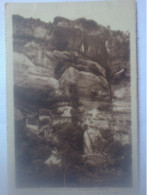 6 - Grotte Du Grand-Roc à Laugerie-Basse (Les Eyzies Dordogne) - La Falaise, Entrée De La Grotte - Les Eyzies