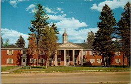 Canada New Brunswick Fredericton Men's Residence St Thomas University Holy Cross Fathers - Fredericton