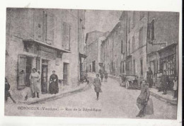 Carte France 84 - Bonnieux - Rue De La République   - Prix Fixe  - ( Cd056) - Bonnieux