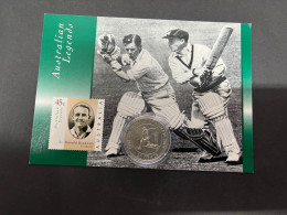 (28-8-2023) 3 T 28 C - Cricket Don Bradman Maxicard (1) With 20-cent Don Bradman Coin - 20 Cents