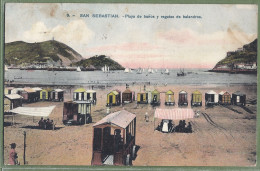 CPA Vue Très Rare - ESPAGNE - SAN SEBASTIAN - PLAYA DE BANOS Y REGATA DE BALANDROS - Animation, Cabines Sur Roues - - Guipúzcoa (San Sebastián)