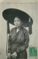 VIET NAM  TONKIN  Haiphong  Femme Coiffée Du Grand Chapeau - Vietnam