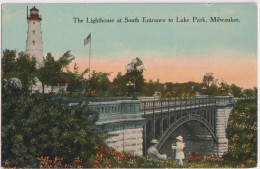 Milwaukee; The Lighthouse At South Entrance To Lake Park - Not Circulated. (Kropp Co.) - Milwaukee