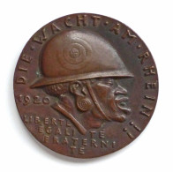 Zwischenkriegszeit Medaille (Bronze) 1920 Goetz, Karl Die Schwarze Schande Ca. 55mm Durchm. - Geschichte