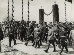 Propaganda WK II Pressefoto Format 21,3 X 16,6cm Baubeginn Der Hermann-Göring-Werke In Linz Am 13.05.1938 GFM Göring Beg - War 1939-45