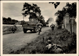 SS Unsere Waffen Dem Feind Entgegen Foto AK I-II - Guerra 1939-45