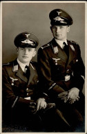 WK II MILITÄR - Foto-Ak LUFTWAFFE Ärmelband KAMPFGESCHWADER RICHTHOFEN Rücks. Klebestellen! I-II - Guerre 1939-45