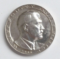 WK II Orden Gedenk Medaille (Silber 835er, 24,5 G) Unser Führer Adolf Hitler 1938, 35mm Durchm. - War 1939-45