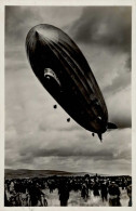 Zeppelin Graf Zeppelin über Menschenmenge I-II Dirigeable - Airships