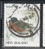 NEW ZEALAND NUOVA ZELANDA 1985 1989 1987 NATIVE BIRDS BROWN TEAL 60c USED USATO OBLITERE' - Used Stamps