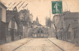 CPA 93 LE RAINCY / LE TEMPLE PROTESTANT / VU DE L'AVENUE DU CHEMIN DE FER - Le Raincy