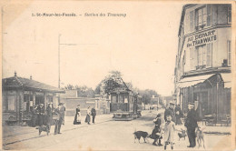 CPA 94 SAINT MAUR DES FOSSES STATION DES TRAMWAYS - Saint Maur Des Fosses