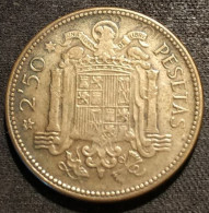 ESPAGNE - ESPANA - SPAIN - 2 ½ PESETAS 1953 ( 1956 ) - Franco - KM 785 - Otros & Sin Clasificación