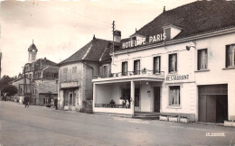 25-L'ISLE-SUR-LE-DOUBS- COLLEGE DE GARCONS ET HÔTEL DE PARIS - Isle Sur Le Doubs