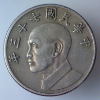 TAIWAN 5 Yuan 1984 年三十七國民華中 BB  - Taiwán