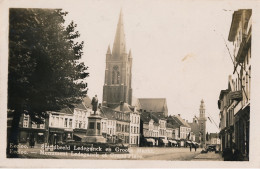 EEKLO =  FOTOKAART STANDBEELD LEDEGANCK EN GROOTE MARKT         ZIE SCANS - Eeklo