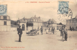 CPA 33 LIBOURNE / PLACE DE LA VERRERIE - Libourne