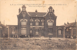 59-COUDEKERQUE-BRANCHE- ECOLE COMMUNALE DE FILLES DE LA PLACE DE LA REPUBLIQUE - Coudekerque Branche