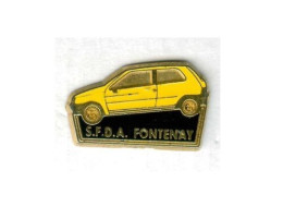 Pin's Voiture Automobile Renault Clio SFDA Fontenay - Renault