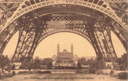 FRANCE - Paris - Le Trocadéro, Vu Sous La Tour Eiffel -  Carte Postale Ancienne - Lille