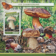 Togo Miniature Sheet 1353 (complete. Issue) Unmounted Mint / Never Hinged 2016 Mushrooms - Togo (1960-...)