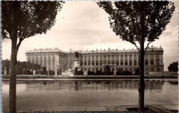 MADRID - Plaza De Oriente - Palacio Nacional - Madrid