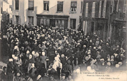 Chemillé    49    Le Marché . Place De L'Hôtel De Ville    N° 6   (voir Scan) - Chemille