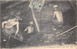 DANS LE MINE- L'ABBATAGE DU CHARBON , UNE TAILLE - Bergbau