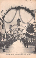 FROSSAY (Loire-Atlantique) - Les Fêtes-Dieu 1920 - Une Rue - Voyagé 1924 (2 Scans) L. Rochet à Saint-Eloy-les-Mines 63 - Frossay