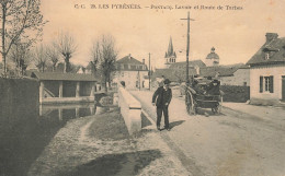 Pontacq * 1907 * Lavoir Et Route De Tarbes * Villageois - Pontacq