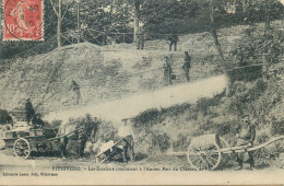 LOIRET  PITHIVIERS  Les Escaliers Conduisant A L'ancien Parc - Pithiviers