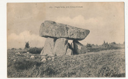 CPA - CROCQ (Creuse) - Pierre Levée, Près Crocq - Crocq