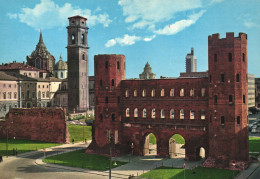 TORINO, THE PALATINE TOWERS, THE CATHEDRAL STEEPLE AND THE S.S. SINDONE CUPOLA, CHURCH, TOWER, ITALY - Kerken