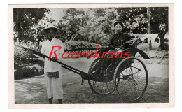 CPA Carte Photo VIETNAM ASIA Asie (Saïgon Jardin Botanique?) Promeneuse En Pousse-pousse Rickshaw Indochine Française - Vietnam