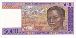 BILLETE DE MADAGASCAR DE 5000 FRANCS DEL AÑO 1995 EN CALIDAD EBC (XF) (BANK NOTE) - Madagascar