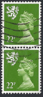 GREAT BRITAIN Scotland 1984 QEII 22p X 2 Vertical Pair Bright Green Machin Type I SGS48 Used - Pays De Galles