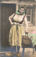 FANTAISIE - Une Paysanne - Colorisé - Carte Postale Ancienne - Vrouwen