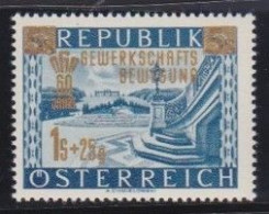 Österreich   .    Y&T    .   820      .   **       .    Postfrisch - Unused Stamps