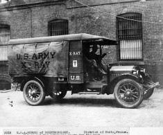 U.S. Army X-Ray Ambulance Voiture Automobile Radiologique Américaine WW1 - (Photo) - Automobili