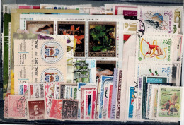LOT OF 208 STAMPS MINT+USED +16 BLOCKS MI- 80 EURO VF!! - Collections (sans Albums)