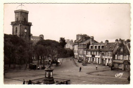 S35-027 Lesneven - Place Générale Le Flô - Lesneven