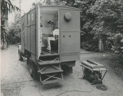 Ambulance Rayons X - X-ray Machine WW1 - (Photo) - Auto's