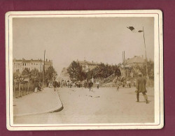 010923 - 69 LYON - PHOTO ANCIENNE 1893 Août - Passage à Niveau Cours Vitton - Lyon 6