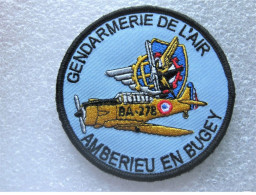 ECUSSON GENDARMERIE DE L'AIR  BA 178 AMBERIEU EN BUGEY SUR SCRATCH  80MM - Policia