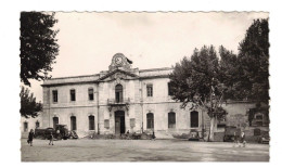 Delcampe - 30  ALES  HOTEL  DE VILLE  CAMION VOITURES  BON ETAT 2 SCANS - Alès